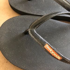 Feelzgood Womens Flip Flops Size 7